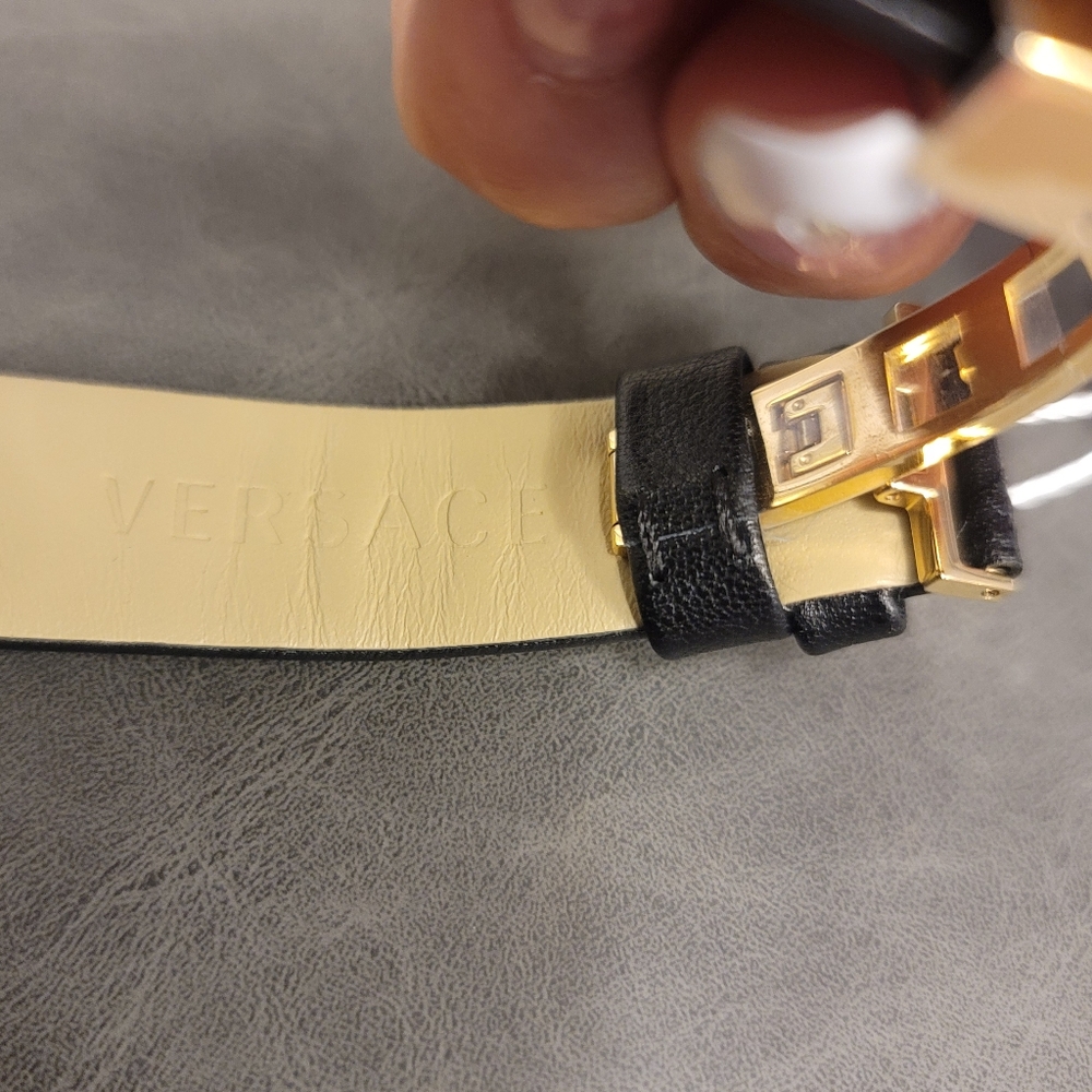 Authentic Versace watch - Picture 9 of 11